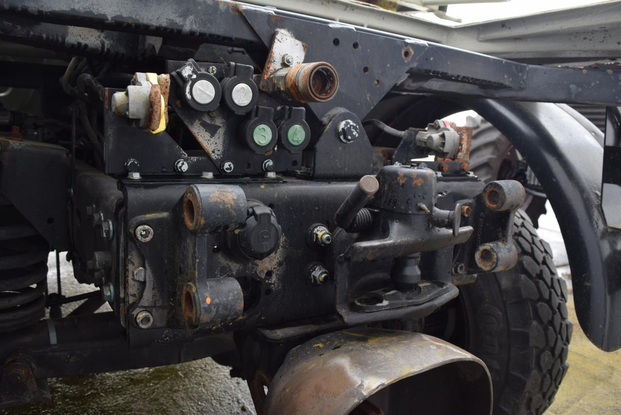 Mercedes-Benz U 90 - Camion benne: photos 4 Mercedes-Benz U 90 - Camion benne: photos 4