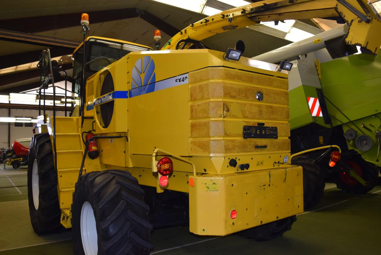 New Holland FX 40 - Ensileuse: photos 5 New Holland FX 40 - Ensileuse: photos 5