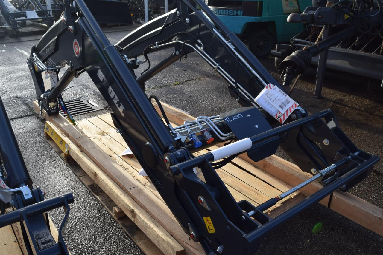 Stoll Solid 40-22 P - Chargeur frontal pour tracteur: photos 2 Stoll Solid 40-22 P - Chargeur frontal pour tracteur: photos 2