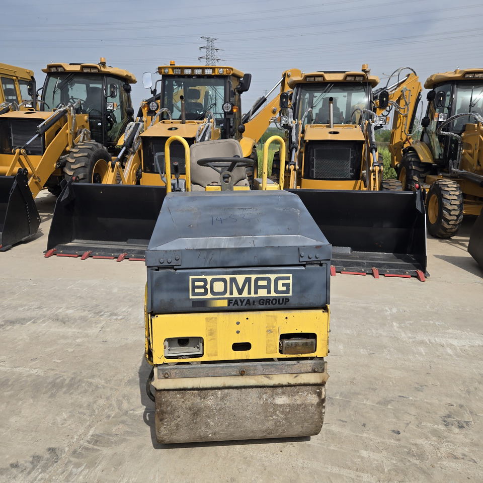 BOMAG BW80 - Compacteur à pieds de mouton/ Monocylindre: photos 3 BOMAG BW80 - Compacteur à pieds de mouton/ Monocylindre: photos 3