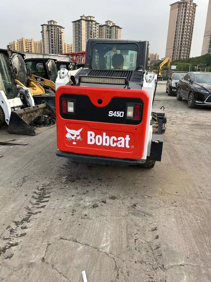 Bobcat S450 - Mini chargeuse: photos 1 Bobcat S450 - Mini chargeuse: photos 1