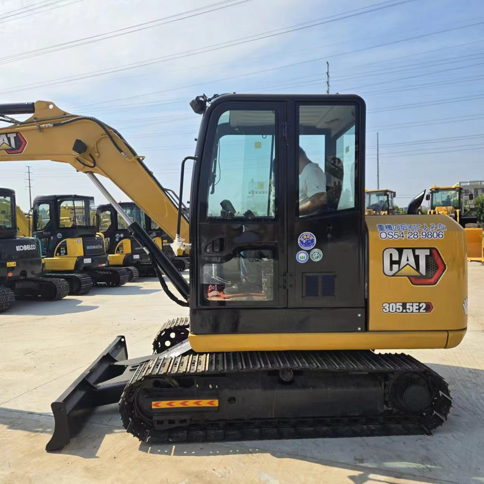 CATERPILLAR 305.5E2 - Mini pelle: photos 2 CATERPILLAR 305.5E2 - Mini pelle: photos 2