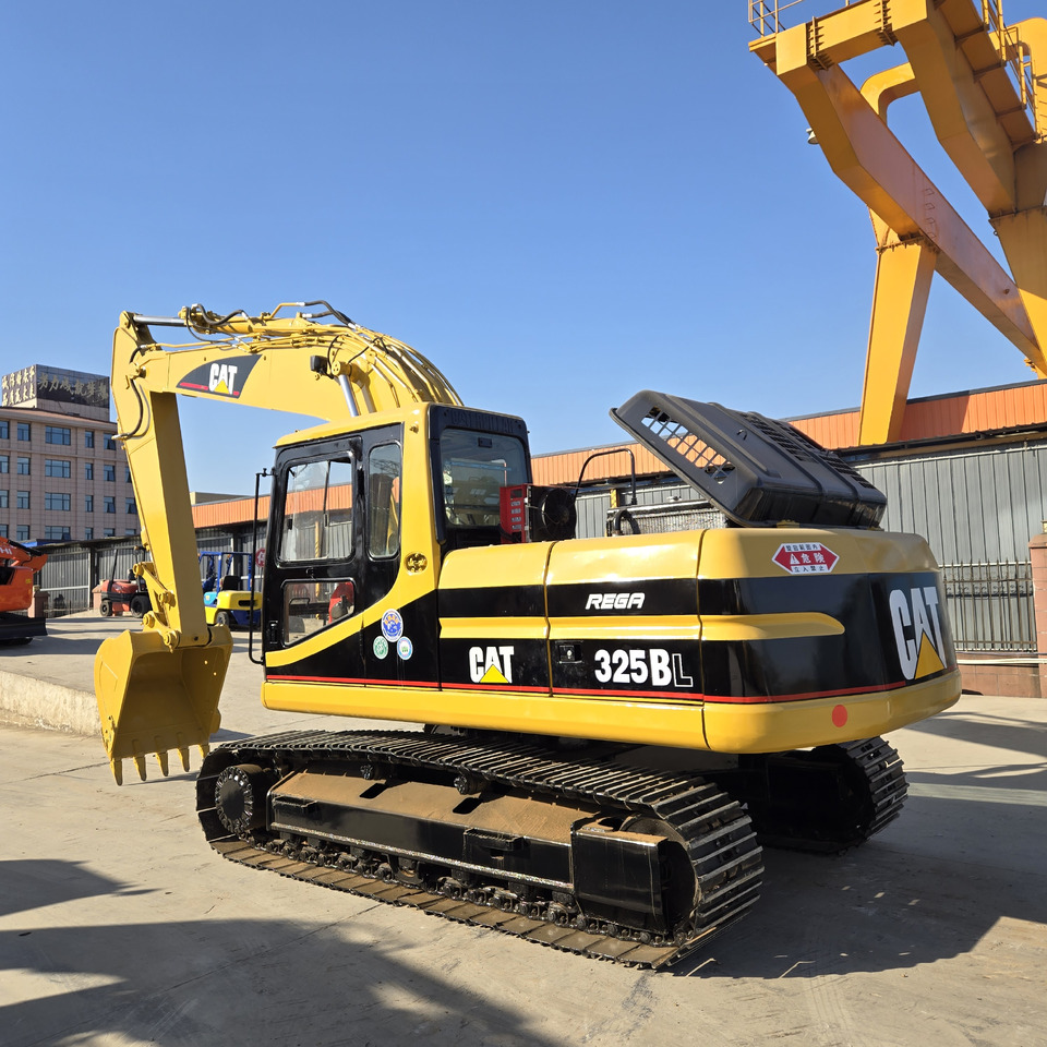 CATERPILLAR 325B - Pelle sur chenille: photos 2 CATERPILLAR 325B - Pelle sur chenille: photos 2