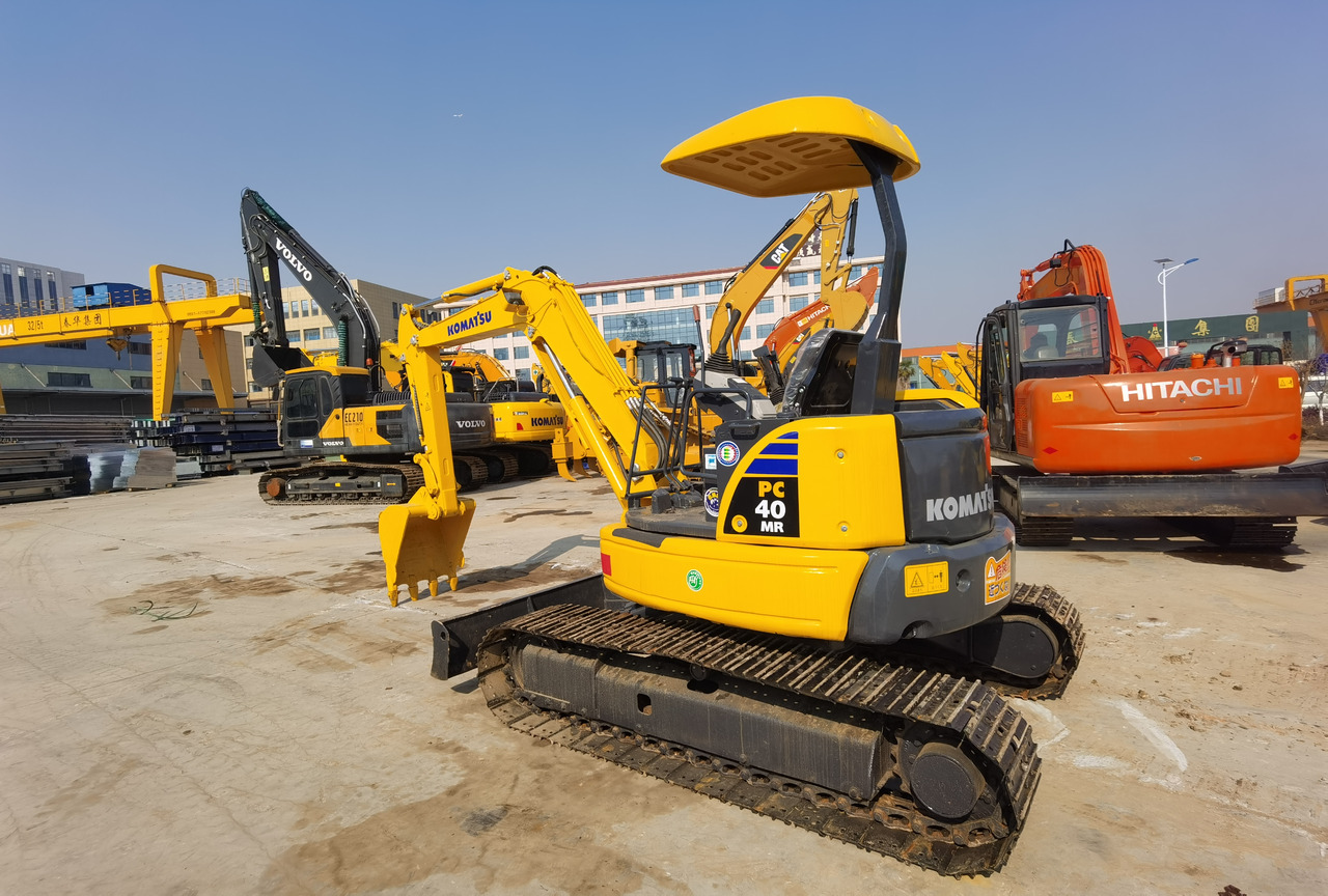 CATERPILLAR PC40MR - Mini pelle: photos 1 CATERPILLAR PC40MR - Mini pelle: photos 1