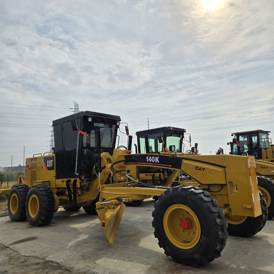 Caterpillar 140K - Niveleuse: photos 1 Caterpillar 140K - Niveleuse: photos 1