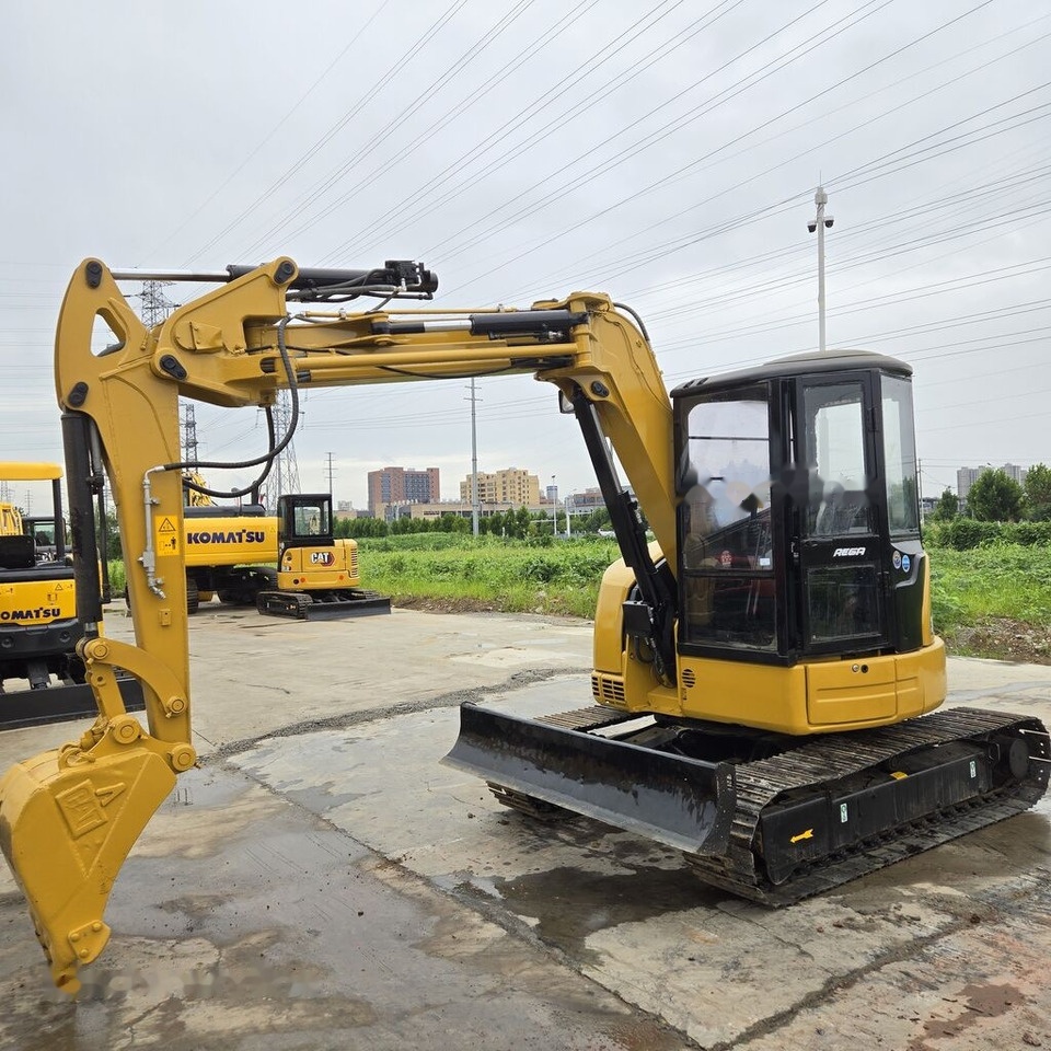 Caterpillar 305CR - Mini pelle: photos 1 Caterpillar 305CR - Mini pelle: photos 1