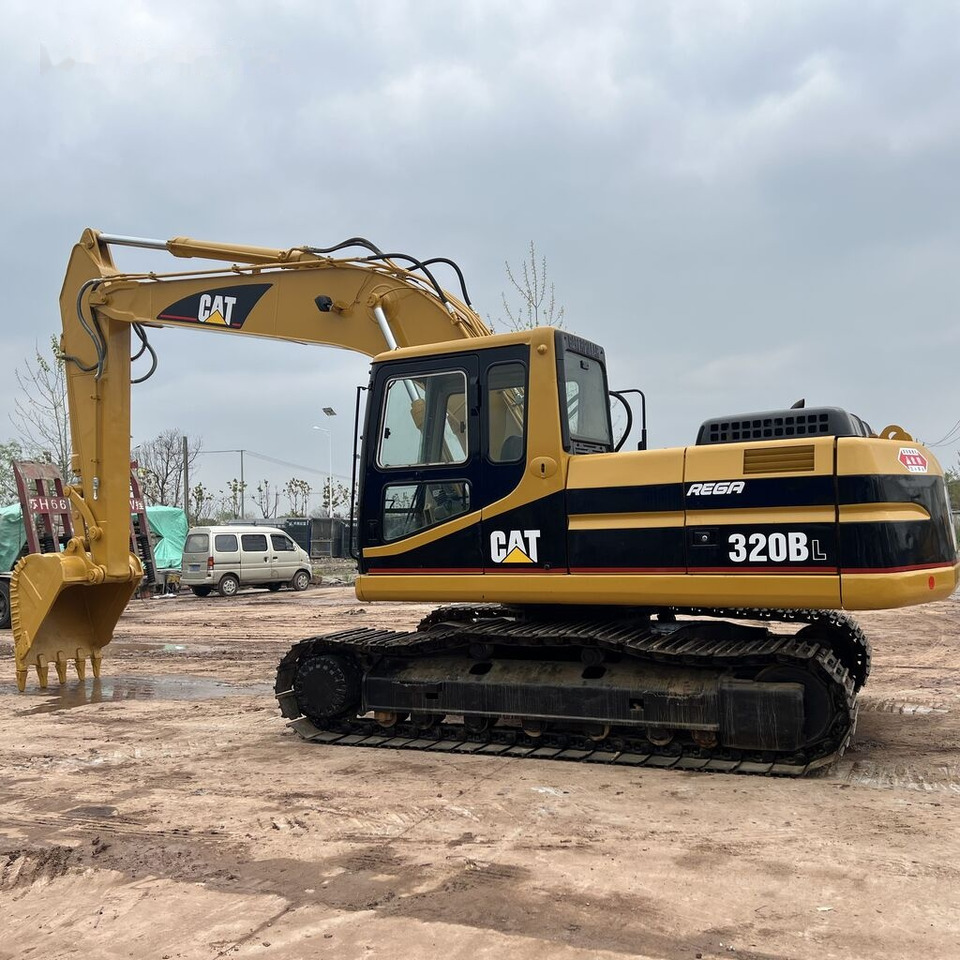 Caterpillar 320BL - Pelle sur chenille: photos 5 Caterpillar 320BL - Pelle sur chenille: photos 5