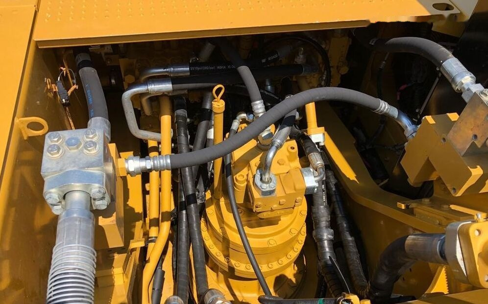 Pelle sur chenille Caterpillar 330D2L: photos 10