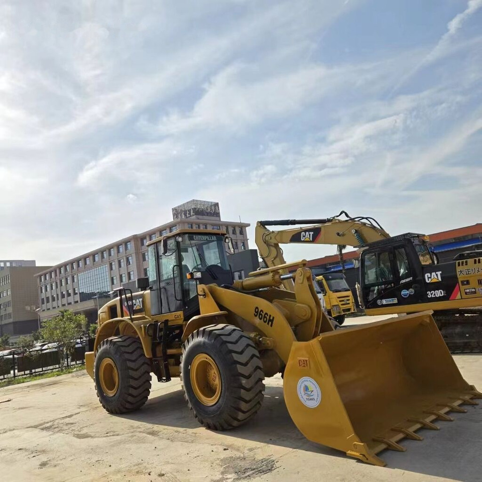 Caterpillar 966H - Chargeuse sur pneus: photos 4 Caterpillar 966H - Chargeuse sur pneus: photos 4