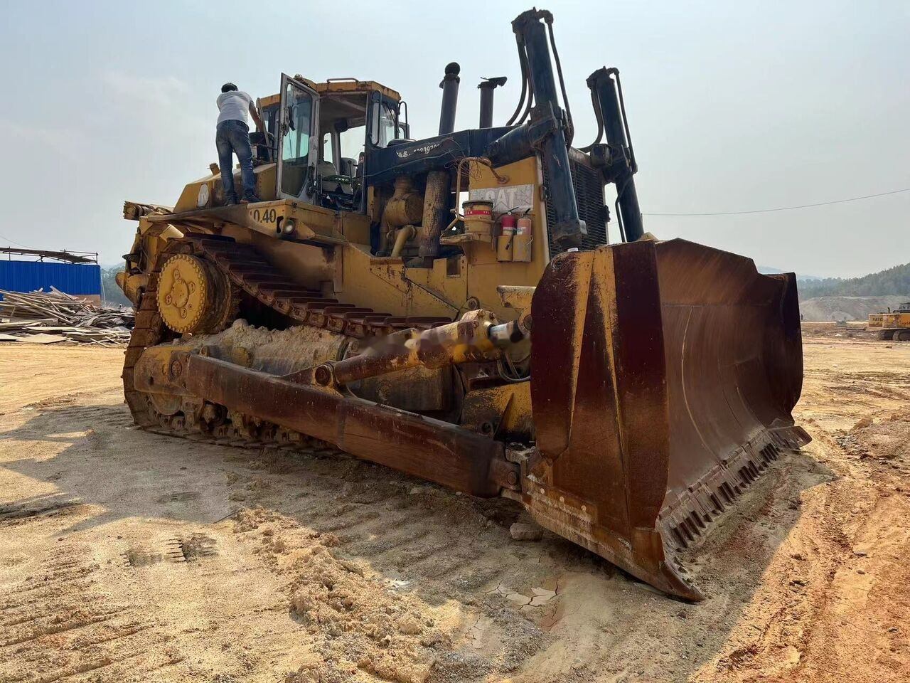 Caterpillar D10N - Bulldozer: photos 2 Caterpillar D10N - Bulldozer: photos 2