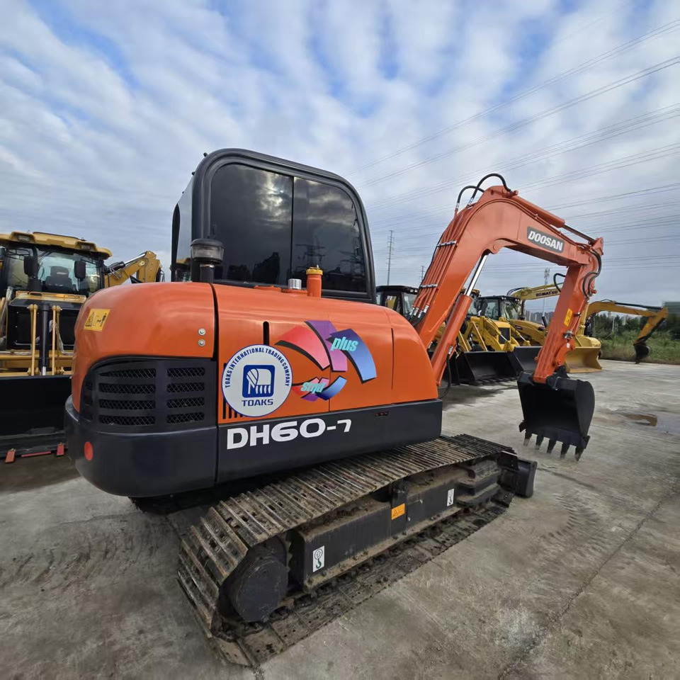 DOOSAN DH60-7 - Mini pelle: photos 2 DOOSAN DH60-7 - Mini pelle: photos 2