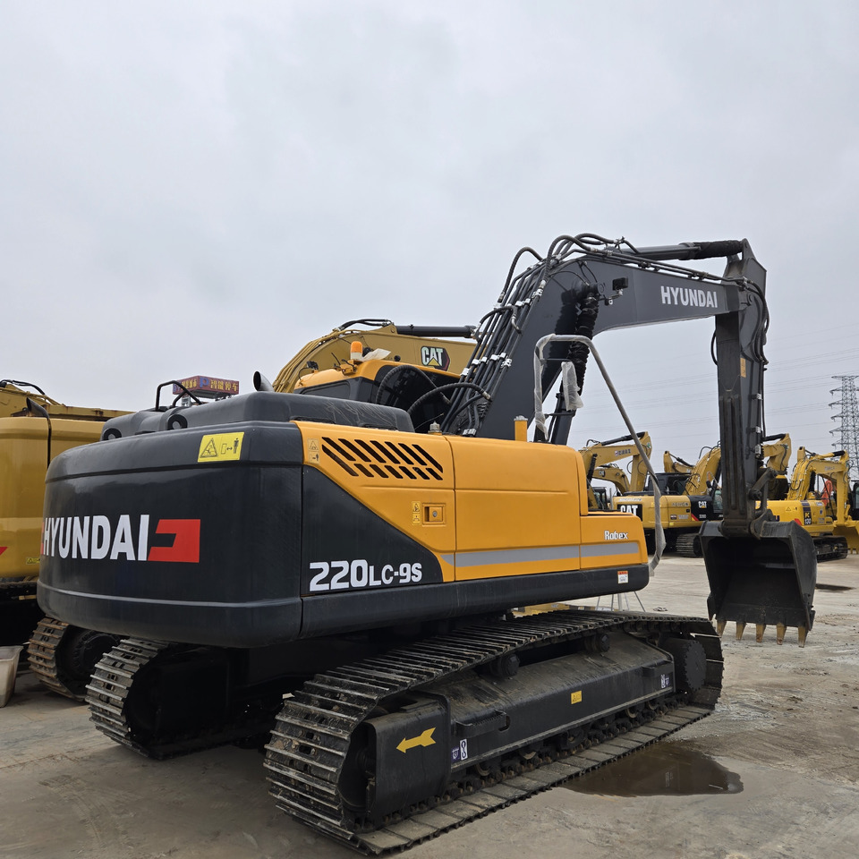 HYUNDAI R220LC-9S - Pelle sur chenille: photos 2 HYUNDAI R220LC-9S - Pelle sur chenille: photos 2
