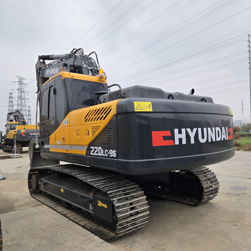 HYUNDAI R220LC-9S - Pelle sur chenille: photos 4 HYUNDAI R220LC-9S - Pelle sur chenille: photos 4