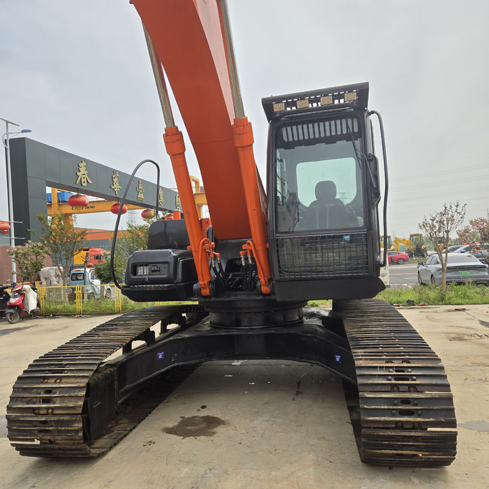 Pelle sur chenille Hitachi ZX240: photos 6