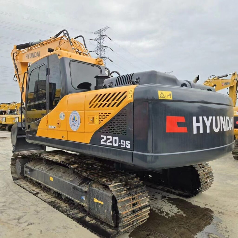 Hyundai R220LC-9s - Pelle sur chenille: photos 4 Hyundai R220LC-9s - Pelle sur chenille: photos 4