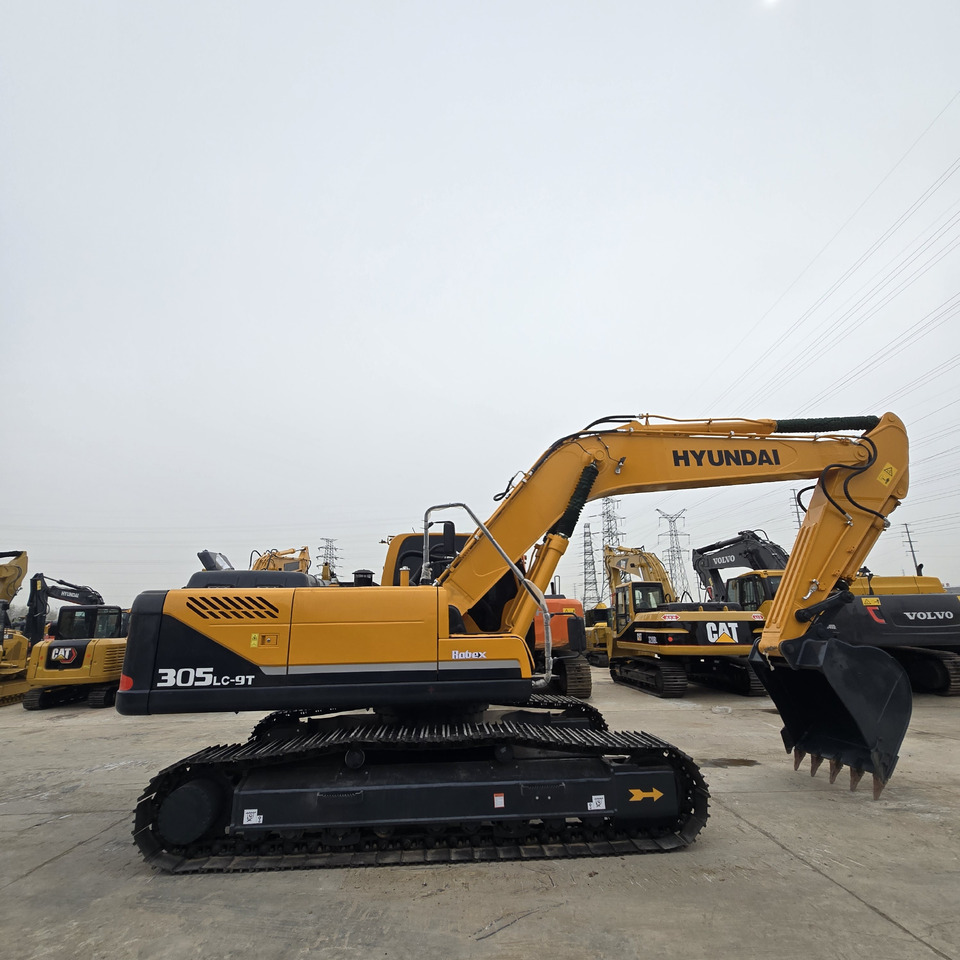 Hyundai R305LC-9T - Pelle sur chenille: photos 4 Hyundai R305LC-9T - Pelle sur chenille: photos 4