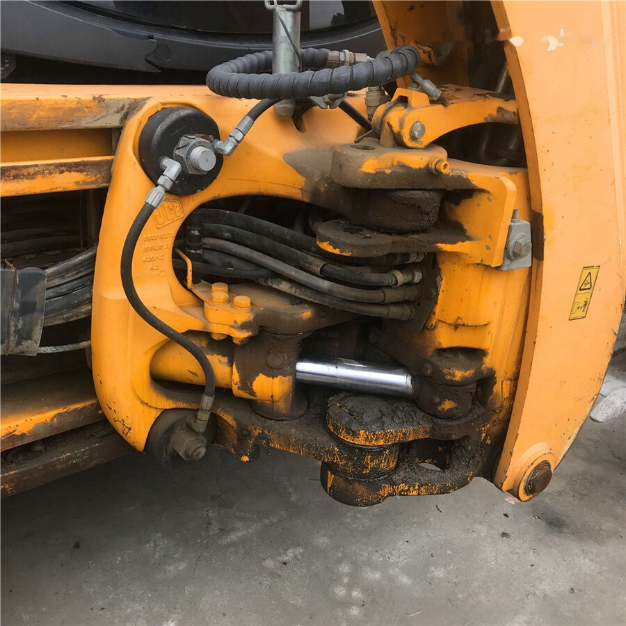 JCB 3CX-4T - Tractopelle: photos 2 JCB 3CX-4T - Tractopelle: photos 2