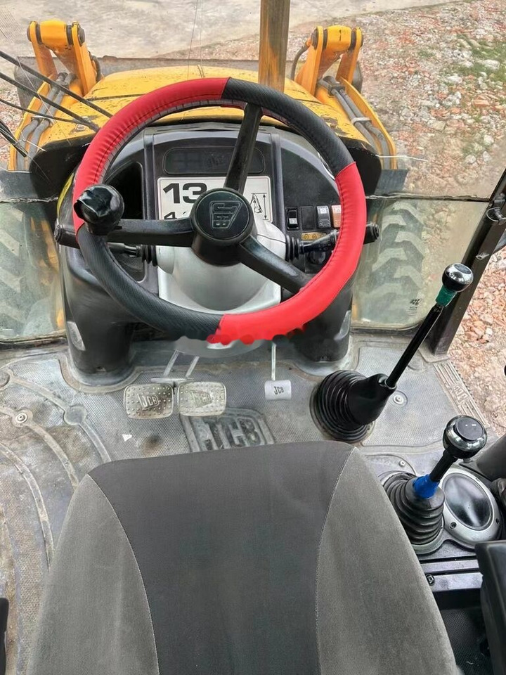 JCB 3CX - Tractopelle: photos 3 JCB 3CX - Tractopelle: photos 3