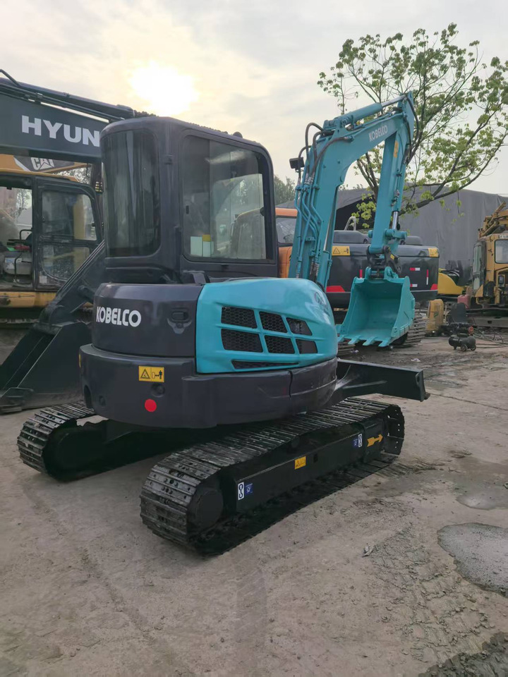 Mini pelle KOBELCO SK55SR: photos 6