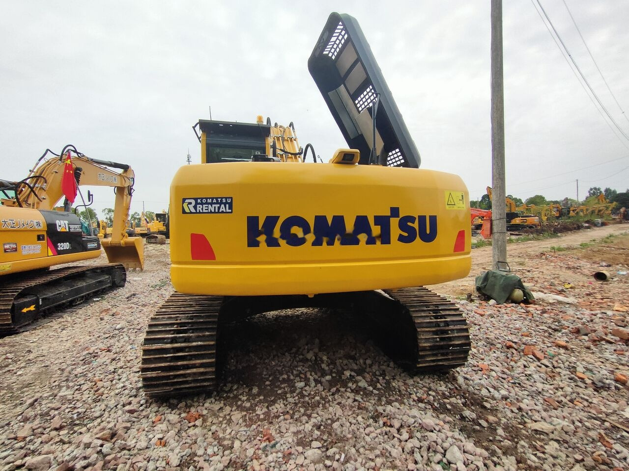 Komatsu PC240LC-8 - Pelle sur chenille: photos 5 Komatsu PC240LC-8 - Pelle sur chenille: photos 5