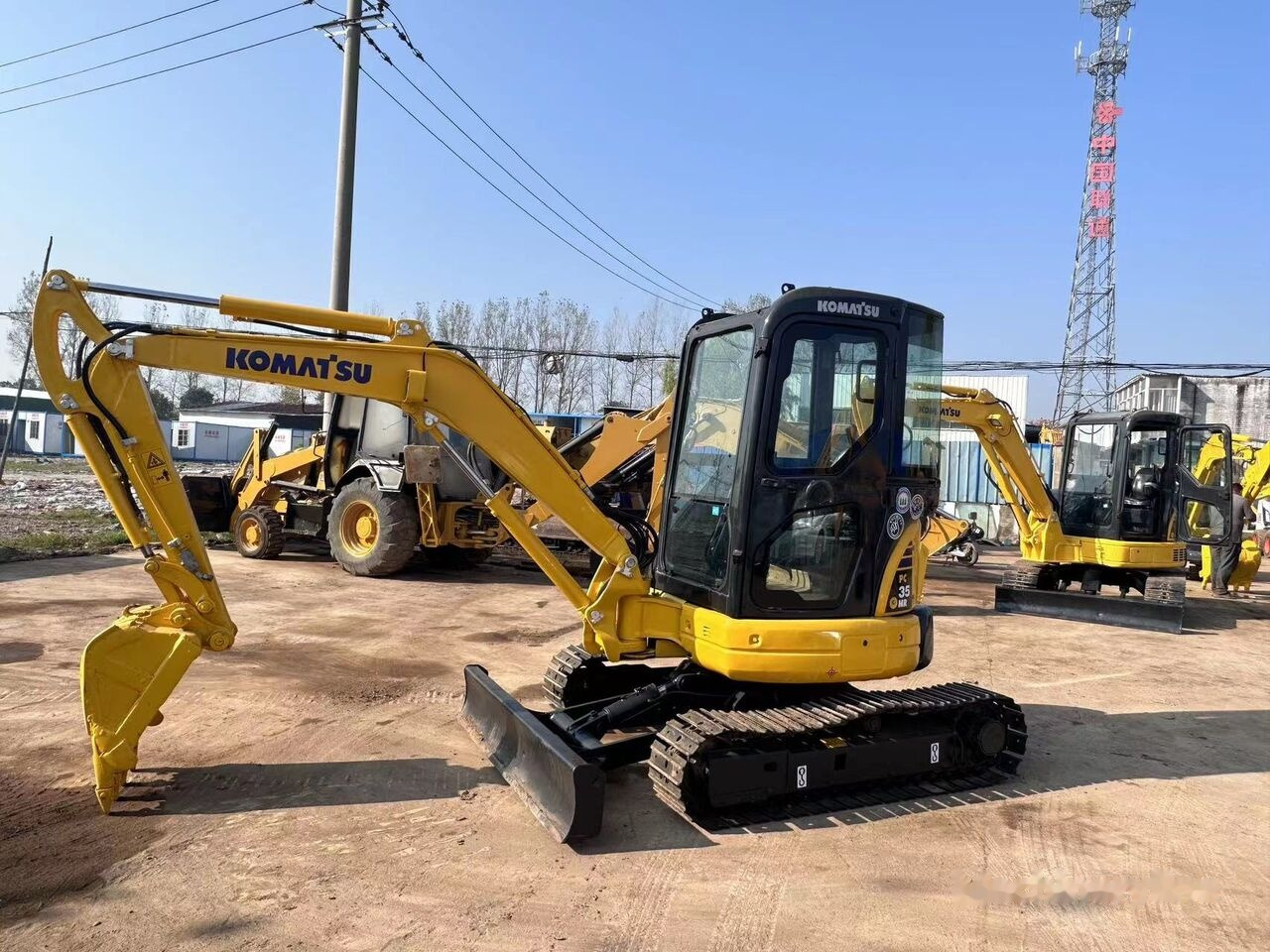 Komatsu PC35 - Mini pelle: photos 3 Komatsu PC35 - Mini pelle: photos 3