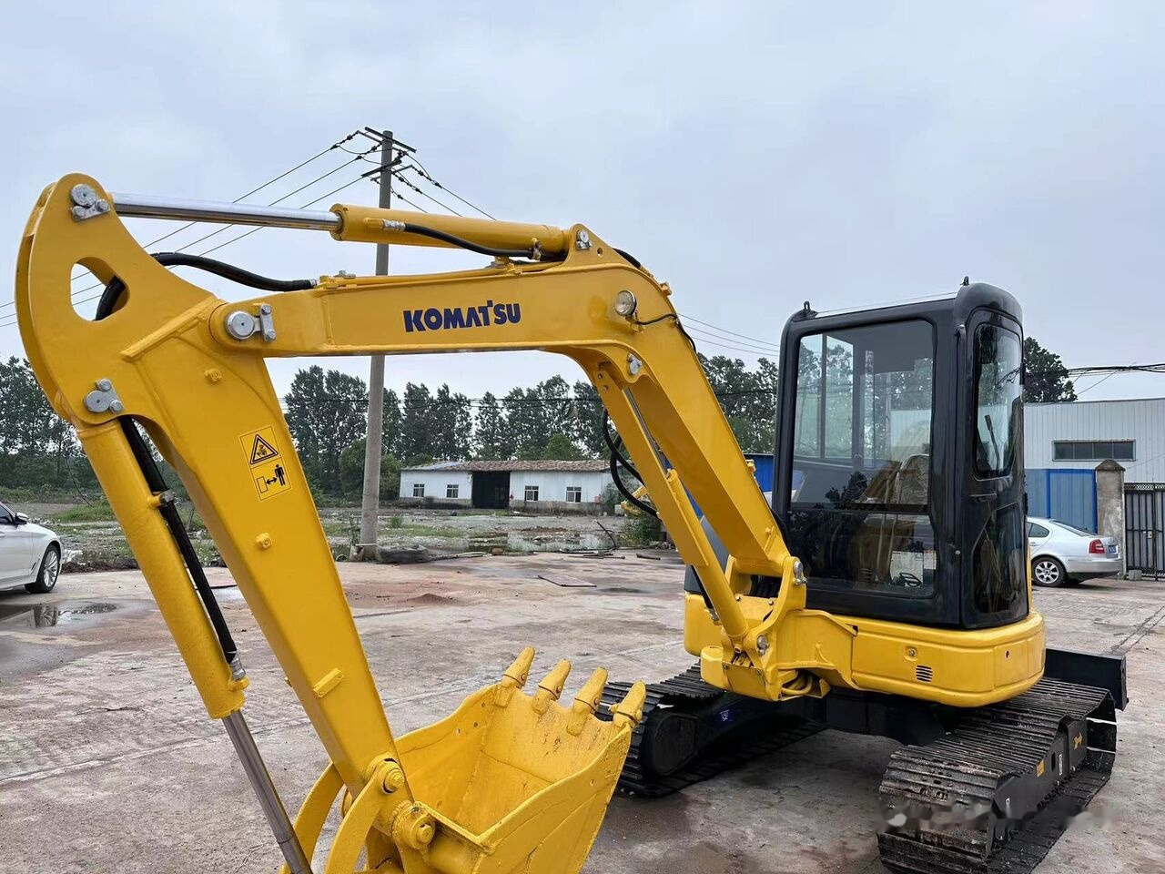 Komatsu PC50MR - Pelle sur chenille: photos 4 Komatsu PC50MR - Pelle sur chenille: photos 4
