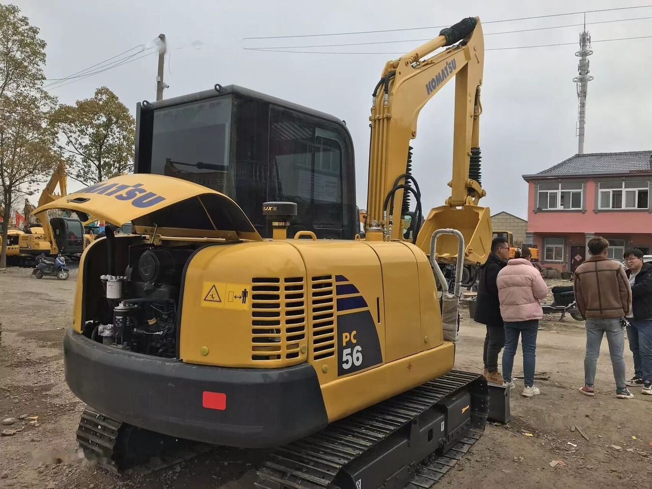 Komatsu PC56 - Mini pelle: photos 1 Komatsu PC56 - Mini pelle: photos 1