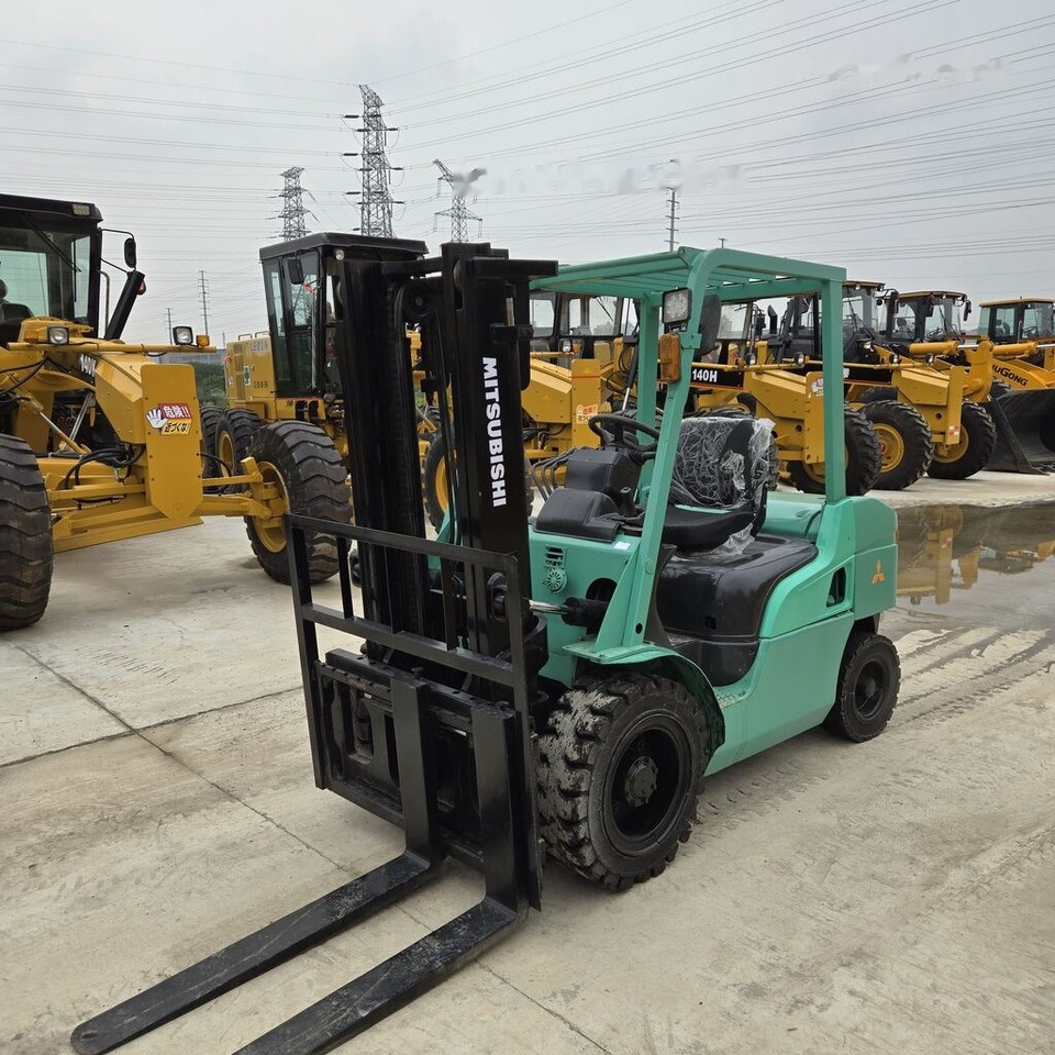 Chariot élévateur diesel Mitsubishi FD30: photos 8 Chariot élévateur diesel Mitsubishi FD30: photos 8