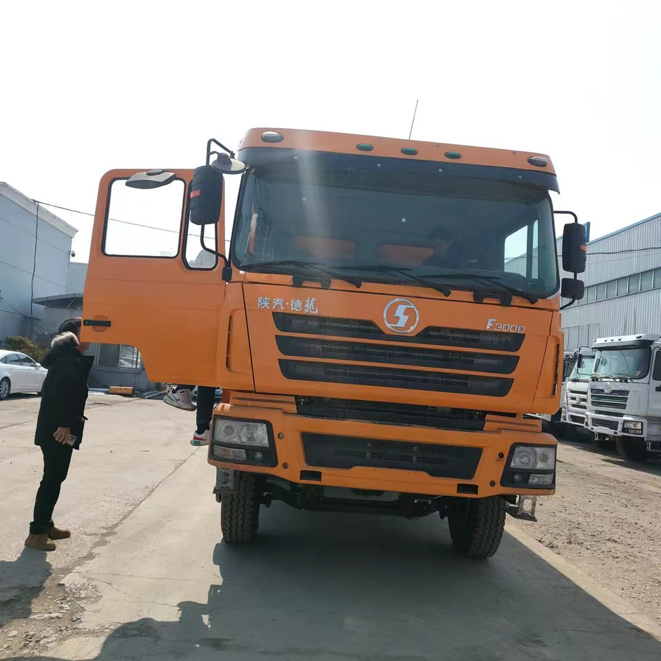 SHACMAN F3000 - Camion benne: photos 2 SHACMAN F3000 - Camion benne: photos 2