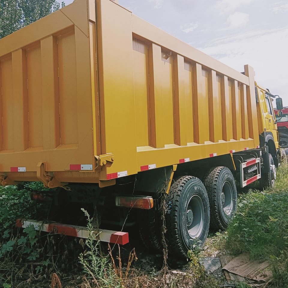 SINOTRUK HOWO - Camion benne: photos 2 SINOTRUK HOWO - Camion benne: photos 2