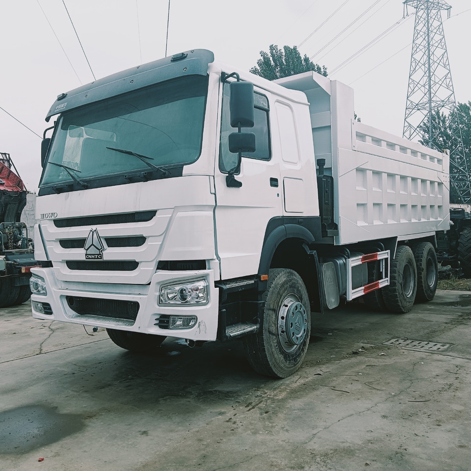 SINOTRUK HOWO - Camion benne: photos 1 SINOTRUK HOWO - Camion benne: photos 1