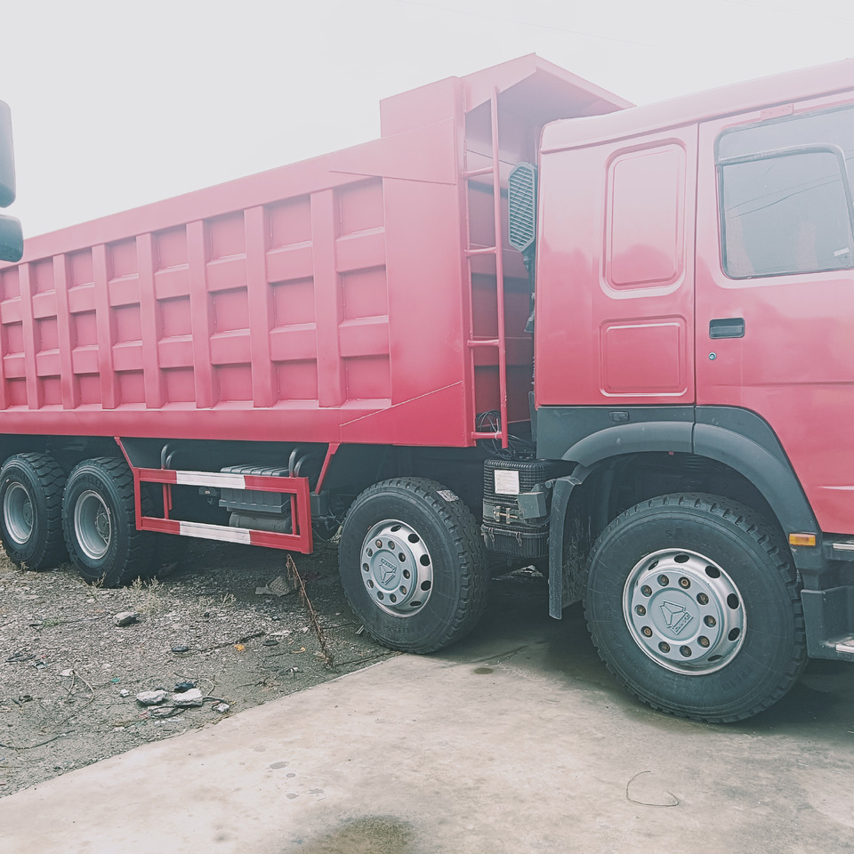 SINOTRUK HOWO - Camion benne: photos 4 SINOTRUK HOWO - Camion benne: photos 4