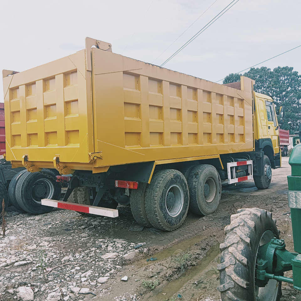 SINOTRUK HOWO - Camion benne: photos 4 SINOTRUK HOWO - Camion benne: photos 4