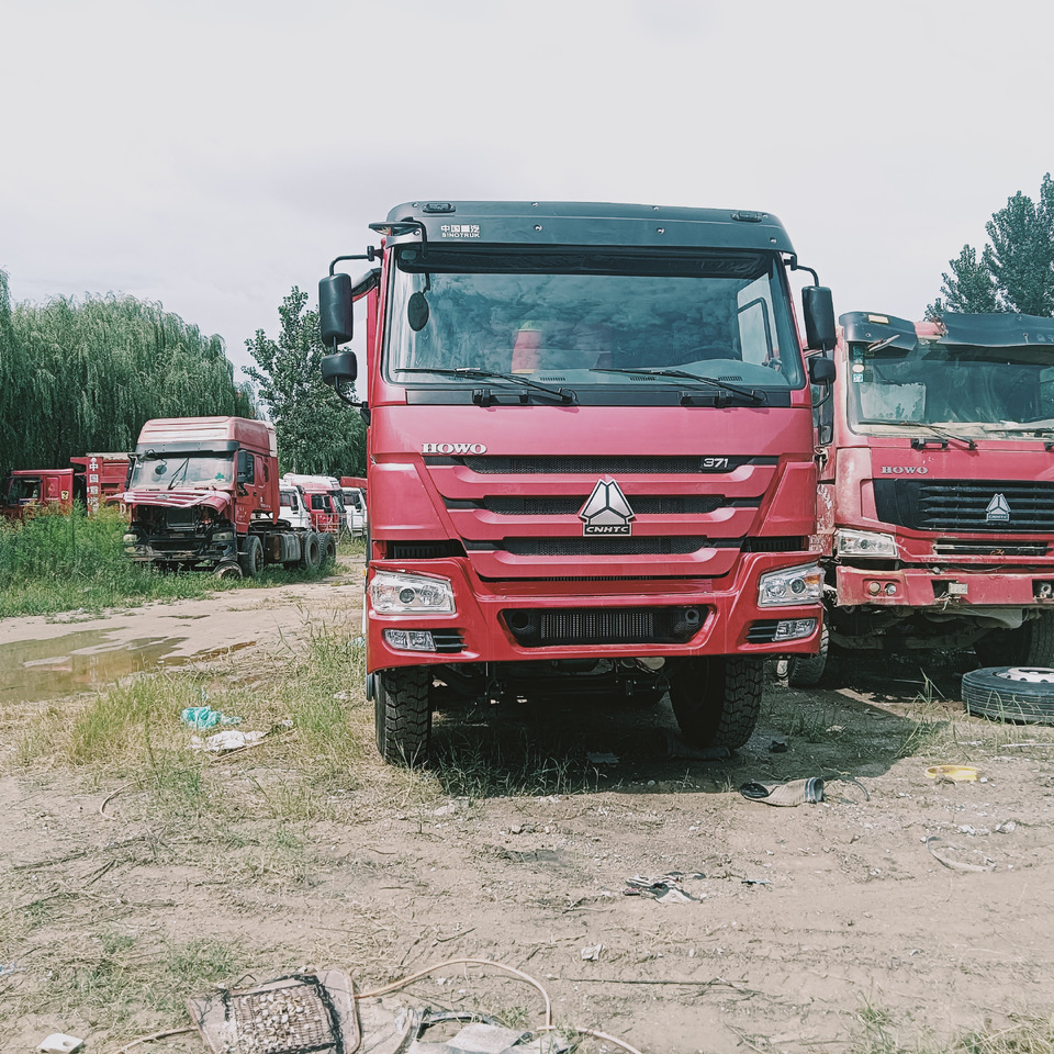 SINOTRUK HOWO - Camion benne: photos 2 SINOTRUK HOWO - Camion benne: photos 2