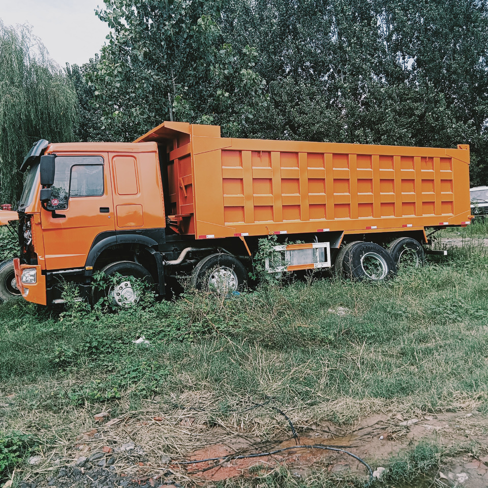SINOTRUK HOWO - Camion benne: photos 4 SINOTRUK HOWO - Camion benne: photos 4
