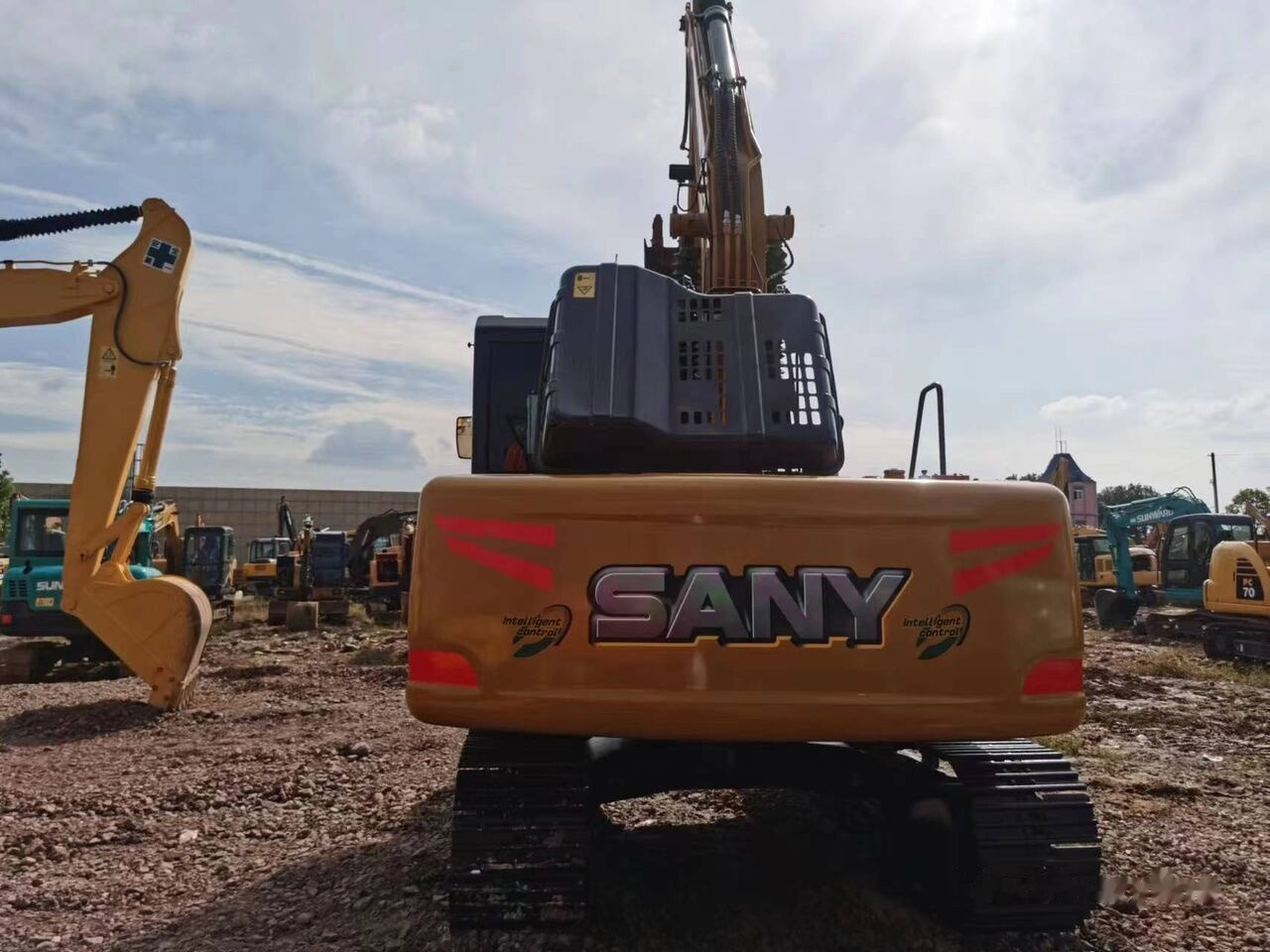 Sany SY135C - Pelle sur chenille: photos 2 Sany SY135C - Pelle sur chenille: photos 2