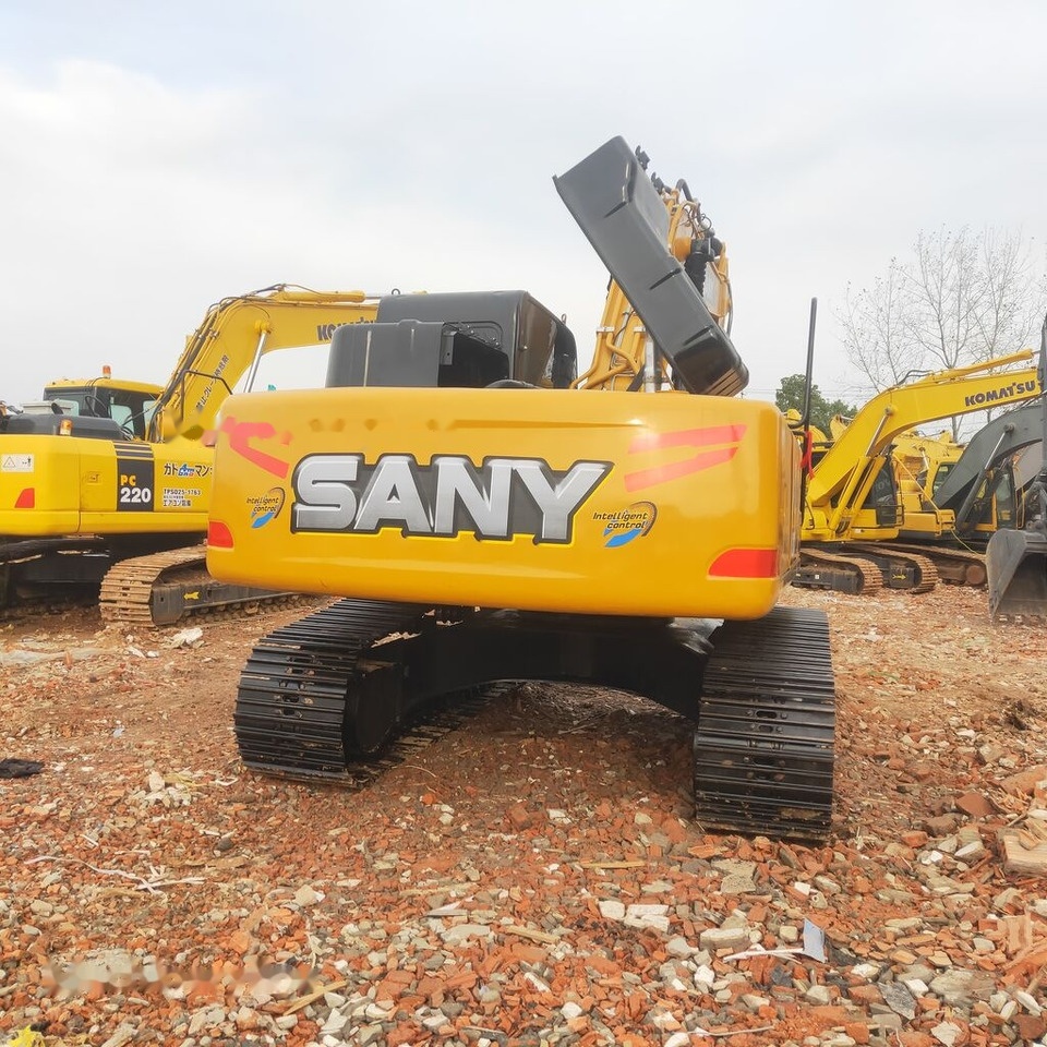 Sany SY215C PRO - Pelle sur chenille: photos 2 Sany SY215C PRO - Pelle sur chenille: photos 2