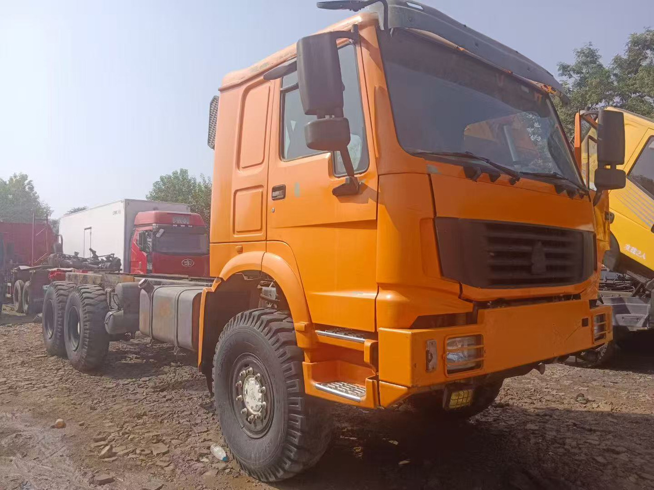 SINOTRUK HOWO - Tracteur routier: photos 1 SINOTRUK HOWO - Tracteur routier: photos 1