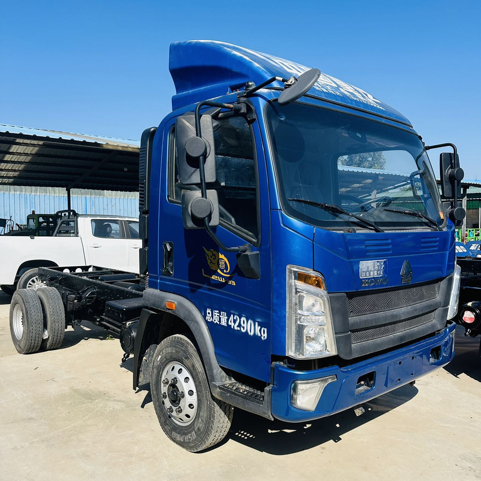 SINOTRUK HOWO - Tracteur routier: photos 1 SINOTRUK HOWO - Tracteur routier: photos 1