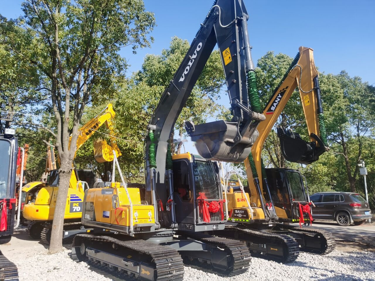 Volvo EC140DL - Pelle sur chenille: photos 4 Volvo EC140DL - Pelle sur chenille: photos 4
