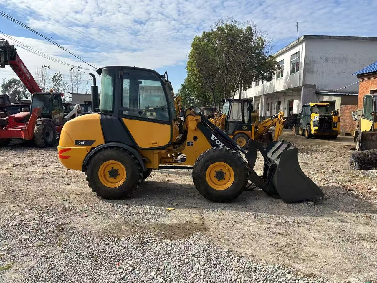Volvo L20F - Chargeuse sur pneus: photos 2 Volvo L20F - Chargeuse sur pneus: photos 2
