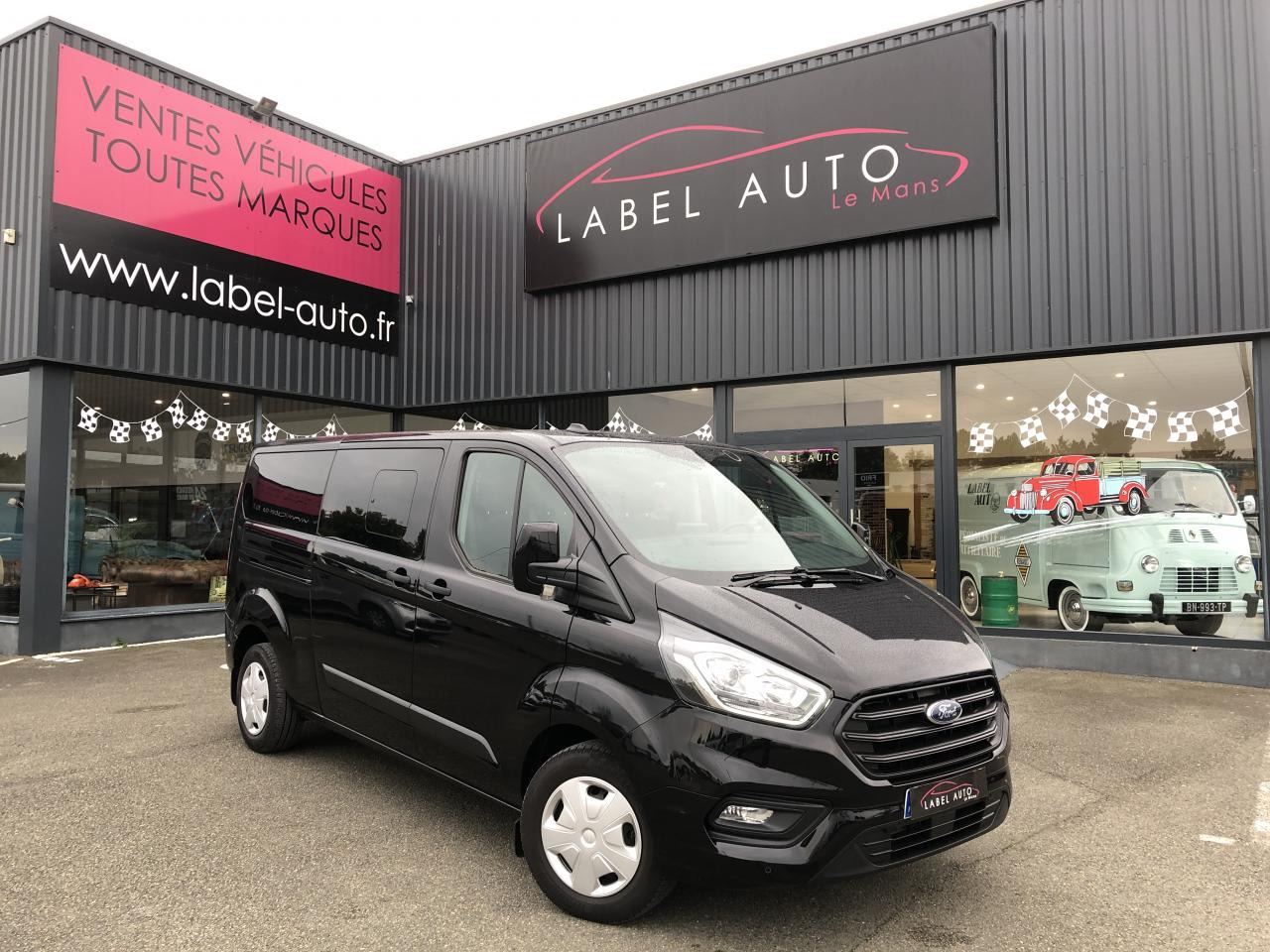 FORD transit custom kombi Transit Custom 2.0 EcoBlue 130 ch BVA S&S combi 9 places 320 L2H1 Trend Business - Transport de personnes: photos 5 FORD transit custom kombi Transit Custom 2.0 EcoBlue 130 ch BVA S&S combi 9 places 320 L2H1 Trend Business - Transport de personnes: photos 5
