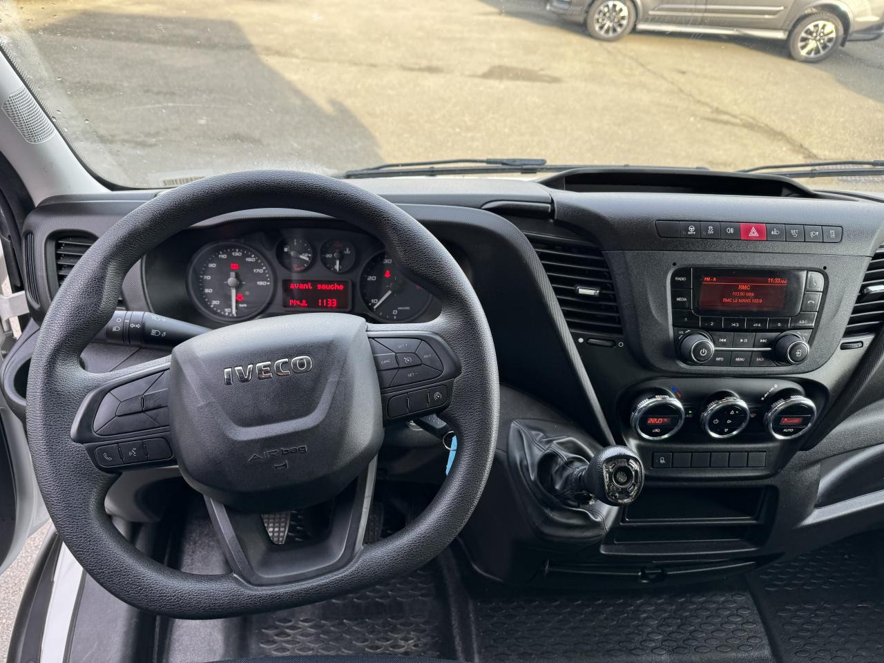 IVECO Daily 35 C 16H3.0 - BV Hi-Matic (Quad-Tor) CHASSIS CABINE 2014 35C/35S Chassis cabine 35 C Epmt.4.1 - Fourgon grand volume: photos 4 IVECO Daily 35 C 16H3.0 - BV Hi-Matic (Quad-Tor) CHASSIS CABINE 2014 35C/35S Chassis cabine 35 C Epmt.4.1 - Fourgon grand volume: photos 4