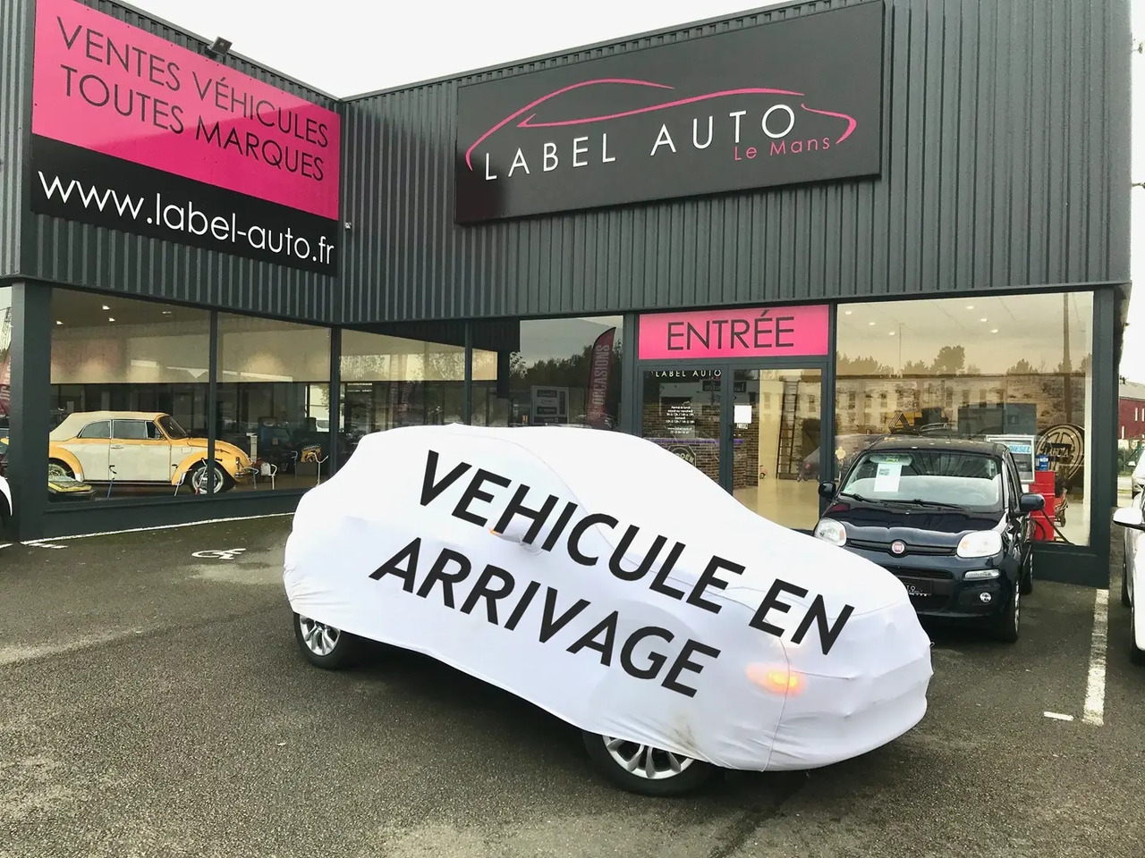 Mercedes Vito 114 CDI 4X4 LONG SELECT PROPULSION 9G-TRONIC - Fourgon utilitaire: photos 2 Mercedes Vito 114 CDI 4X4 LONG SELECT PROPULSION 9G-TRONIC - Fourgon utilitaire: photos 2