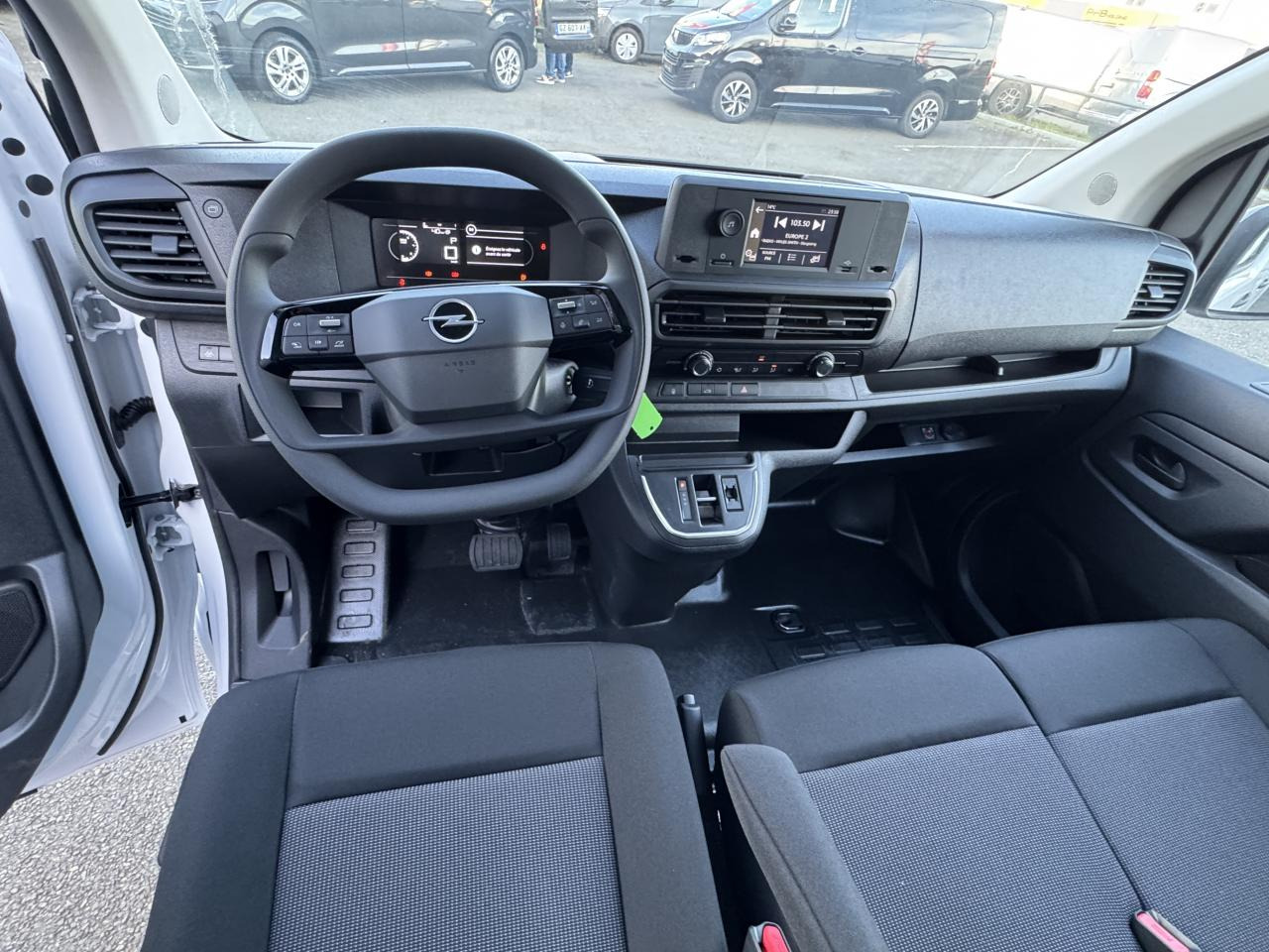 OPEL Vivaro XL 2.0 BlueHDi 145CH BV EAT8 - Fourgon utilitaire: photos 3 OPEL Vivaro XL 2.0 BlueHDi 145CH BV EAT8 - Fourgon utilitaire: photos 3