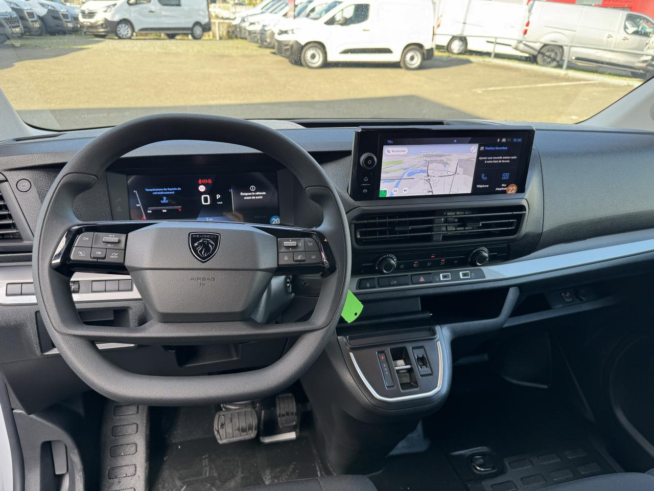 PEUGEOT Expert M 2.0 BlueHDi - 145 S&S - BV EAT8 III FOURGON Fourgon PHASE 2 - Fourgon utilitaire: photos 4 PEUGEOT Expert M 2.0 BlueHDi - 145 S&S - BV EAT8 III FOURGON Fourgon PHASE 2 - Fourgon utilitaire: photos 4