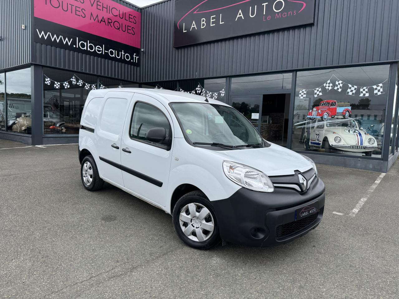 RENAULT KANGOO 1.5 DCI 80CH CONFORT - Fourgon utilitaire: photos 1 RENAULT KANGOO 1.5 DCI 80CH CONFORT - Fourgon utilitaire: photos 1