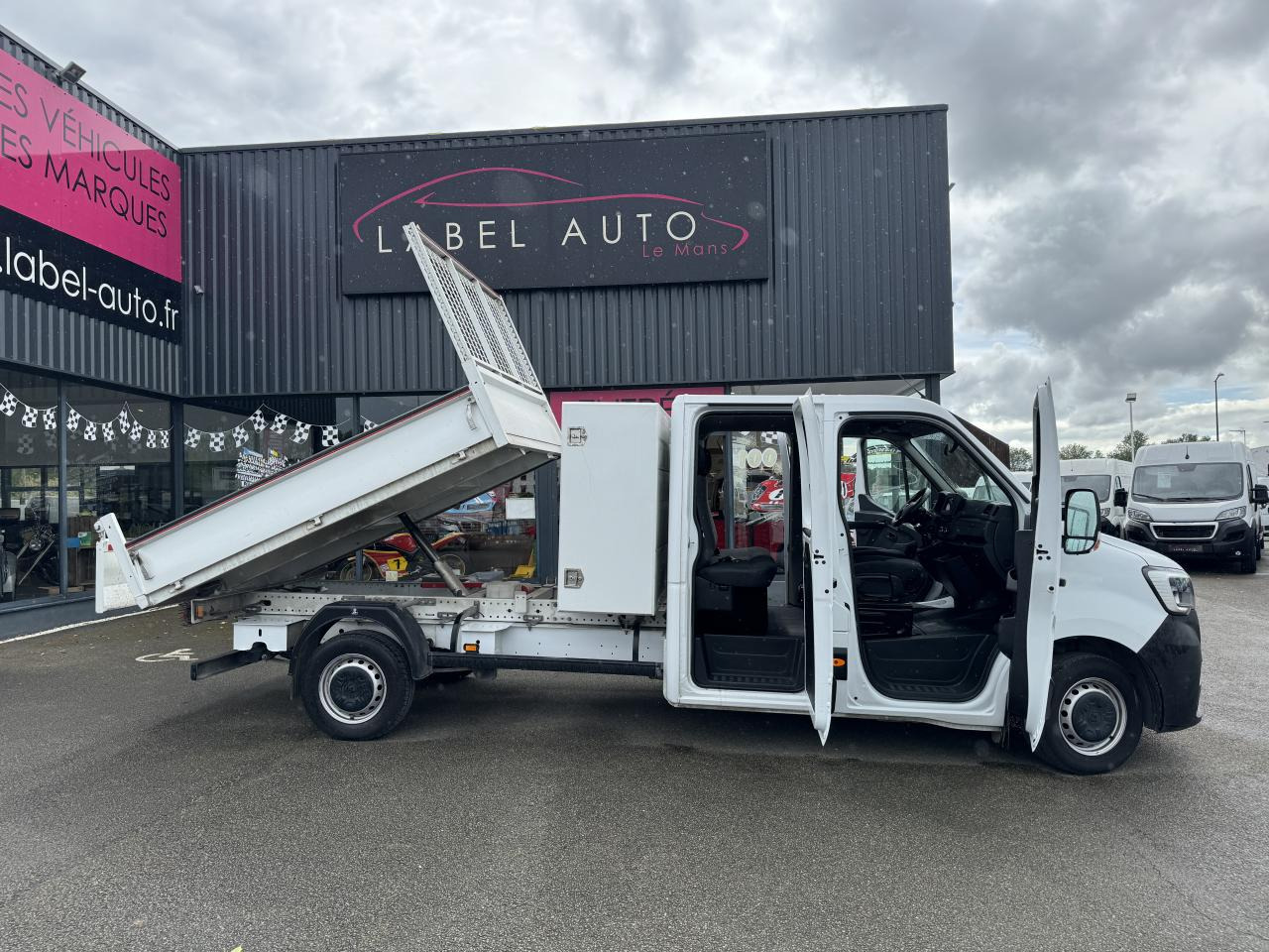 RENAULT MASTER 3T5 DOUBLE CABINE 6PL BENNE + COFFRE RJ 2.3 DCI 130CH - Utilitaire benne, Utilitaire double cabine: photos 3 RENAULT MASTER 3T5 DOUBLE CABINE 6PL BENNE + COFFRE RJ 2.3 DCI 130CH - Utilitaire benne, Utilitaire double cabine: photos 3
