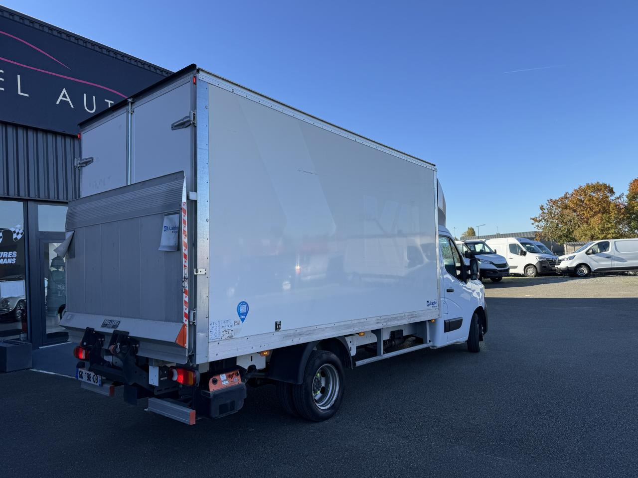 RENAULT Master Confort R3500 L2 2.3 dCi - 130 III CHASSIS CABINE Châssis Cabine L2 Propulsion PHASE 3 - Fourgon grand volume: photos 5 RENAULT Master Confort R3500 L2 2.3 dCi - 130 III CHASSIS CABINE Châssis Cabine L2 Propulsion PHASE 3 - Fourgon grand volume: photos 5
