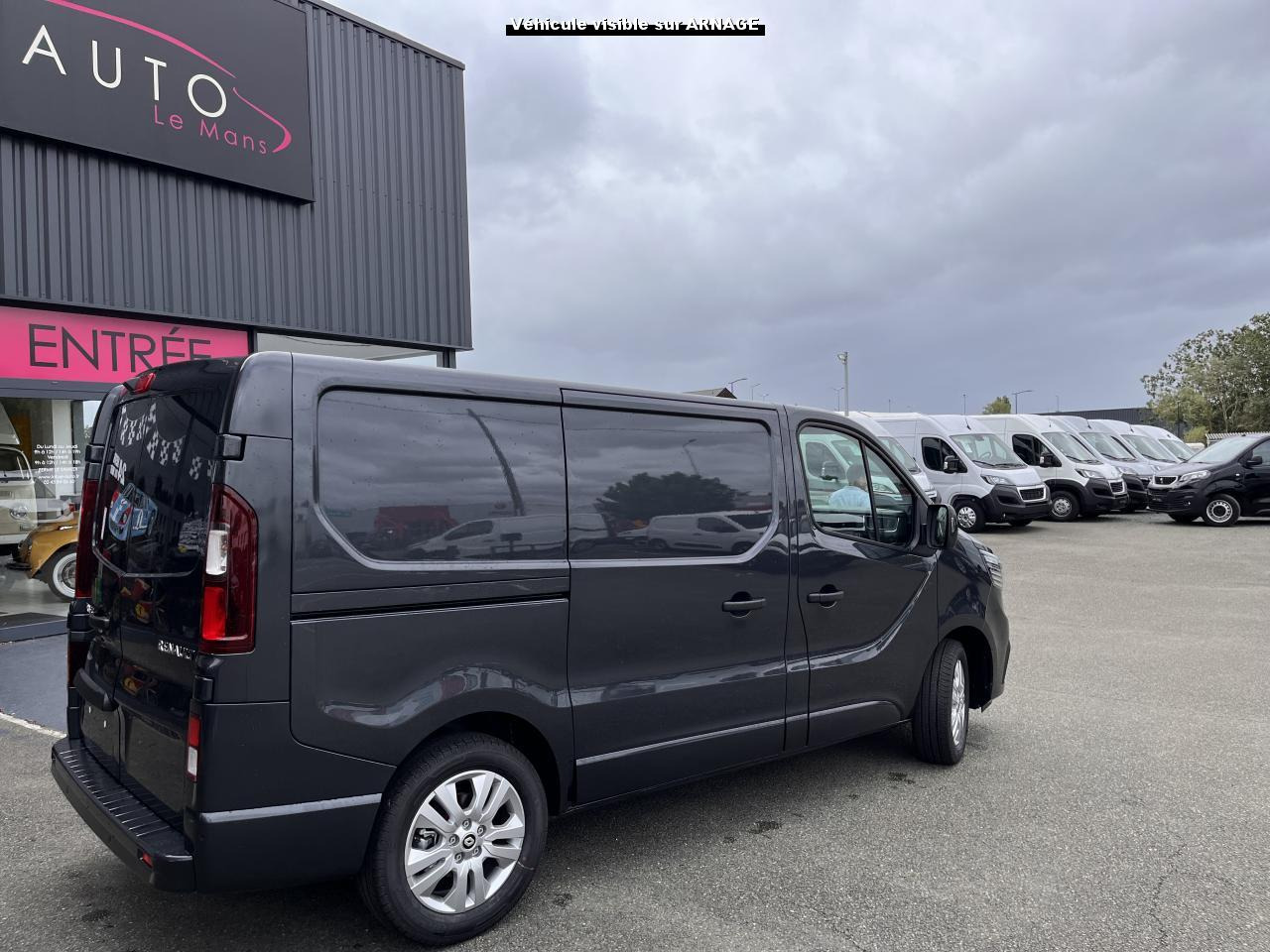 RENAULT Trafic L1H1 2800 Kg 2.0 Blue dCi - 150 - BVA 2025 III FOURGON Fourgon Advance L1H1 PHASE 3 - Fourgon utilitaire: photos 5 RENAULT Trafic L1H1 2800 Kg 2.0 Blue dCi - 150 - BVA 2025 III FOURGON Fourgon Advance L1H1 PHASE 3 - Fourgon utilitaire: photos 5